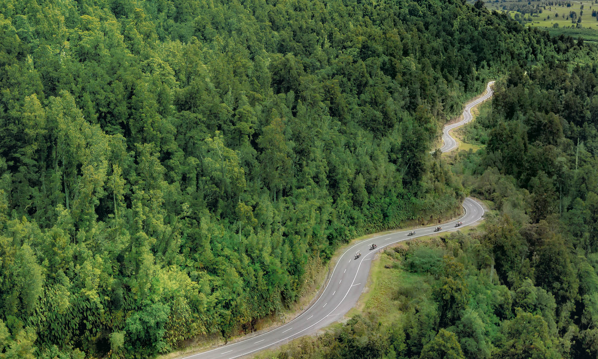 DER BMW MOTORRAD SAISONSTART.