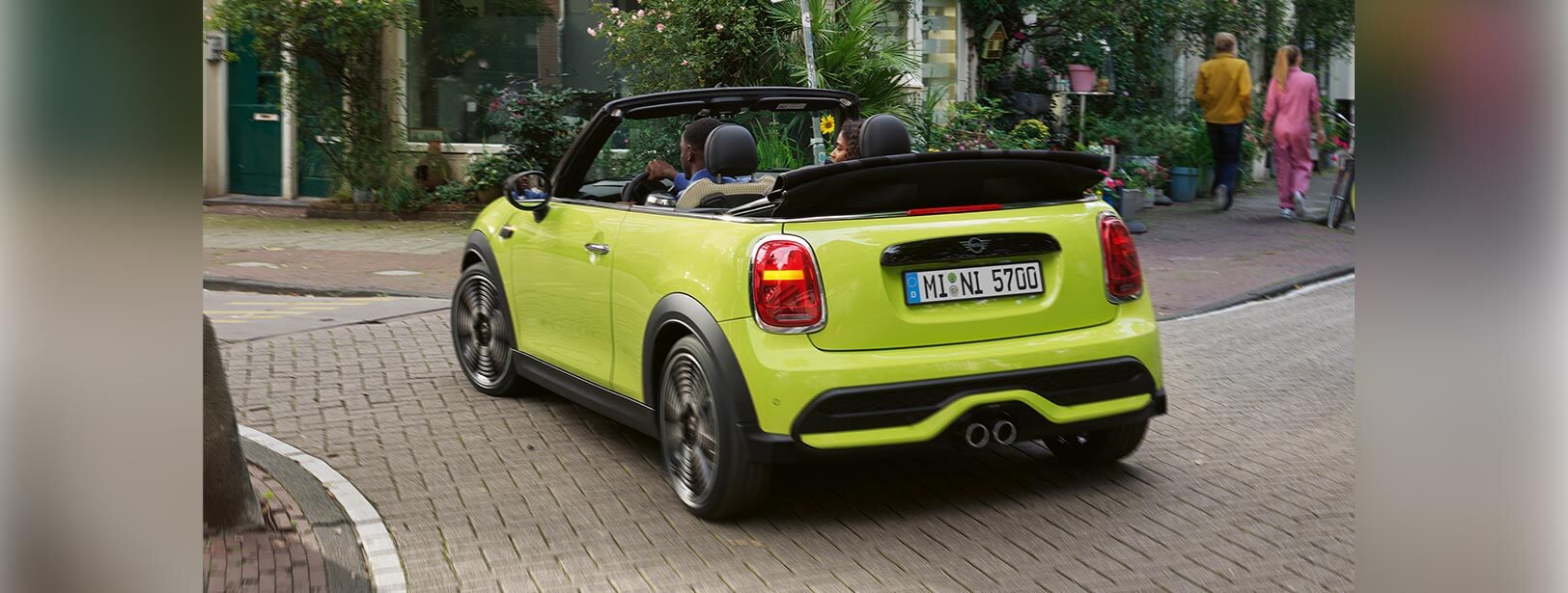 MINI COOPER CABRIO.