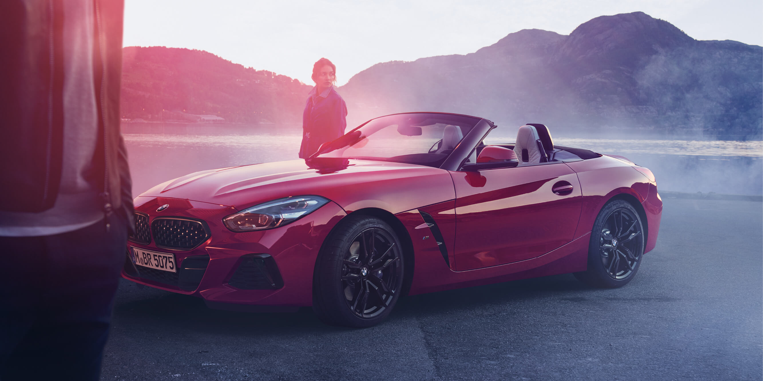 Motiv_1_2000x1000_Text mit HGbild_Links Verlauf dunkler machen - falls Bild hell.jpg